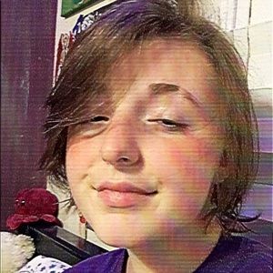 Meet your Posher, Chloe